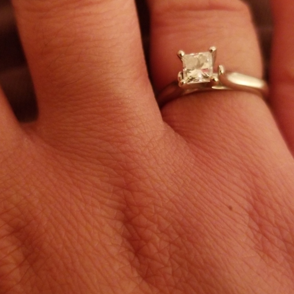 14k diamond solitaire 0.25 carat